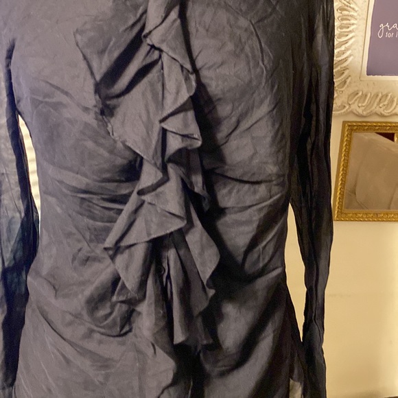 NWT GENDER BIAS WOMEN LIGHTWEIGHT BUTTON DOWN RUFFLED SHIRT SIZE M BLACK COLOR - Picture 2 of 9